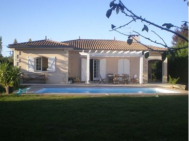 vente - Maison de plain pied 5 pièces - ARVEYRES - 33500